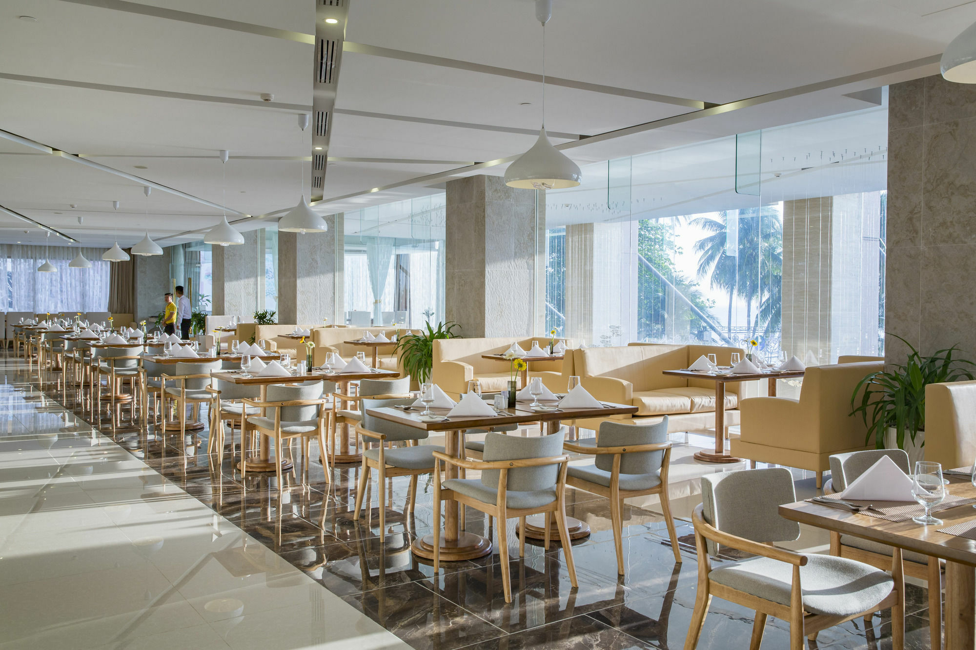Hotel Diamond Bay Nha Trang